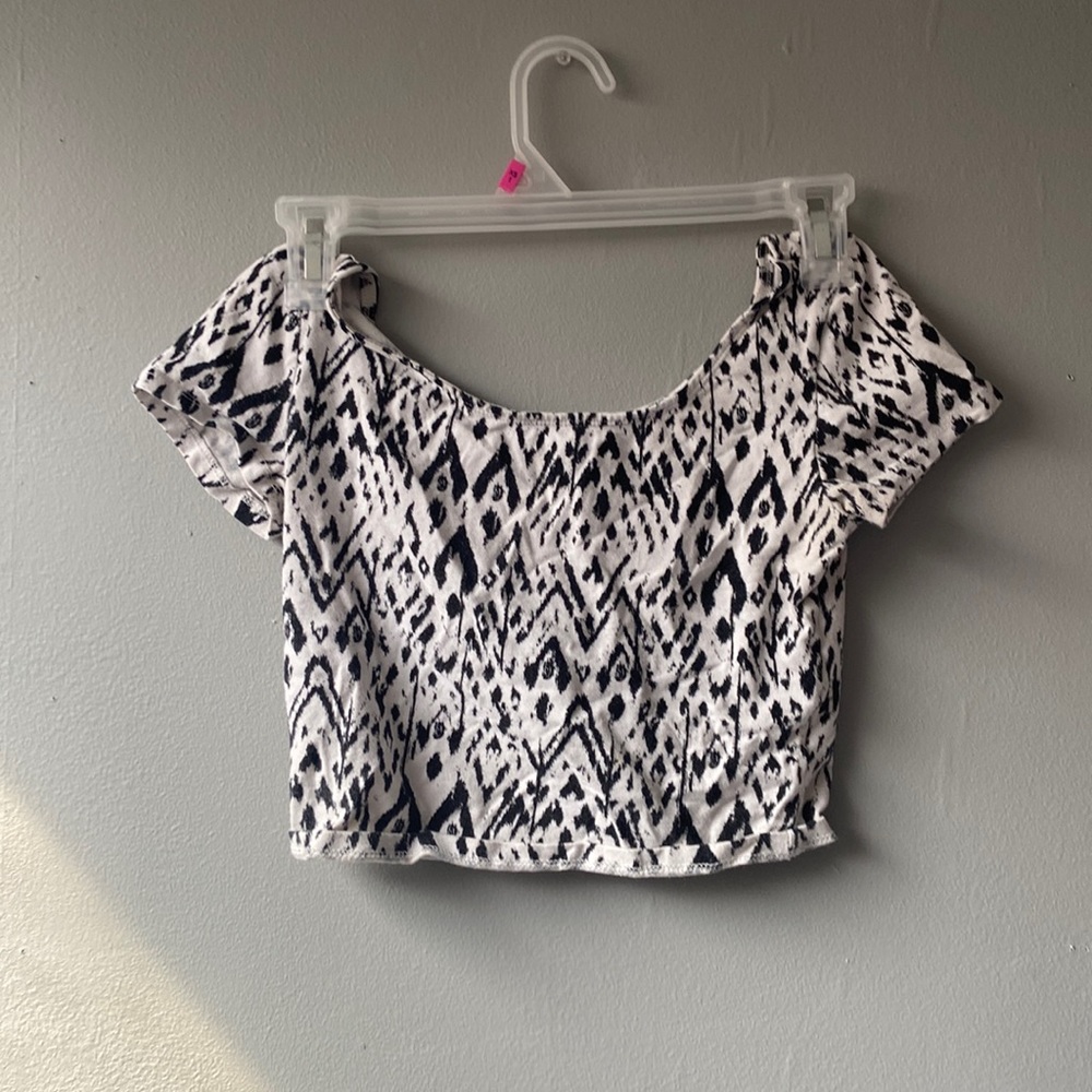 Black and white crop top